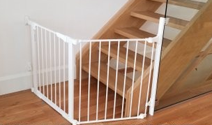 Kit de montage pour barrière de sécurité pour bébé avec garde-corps en verre